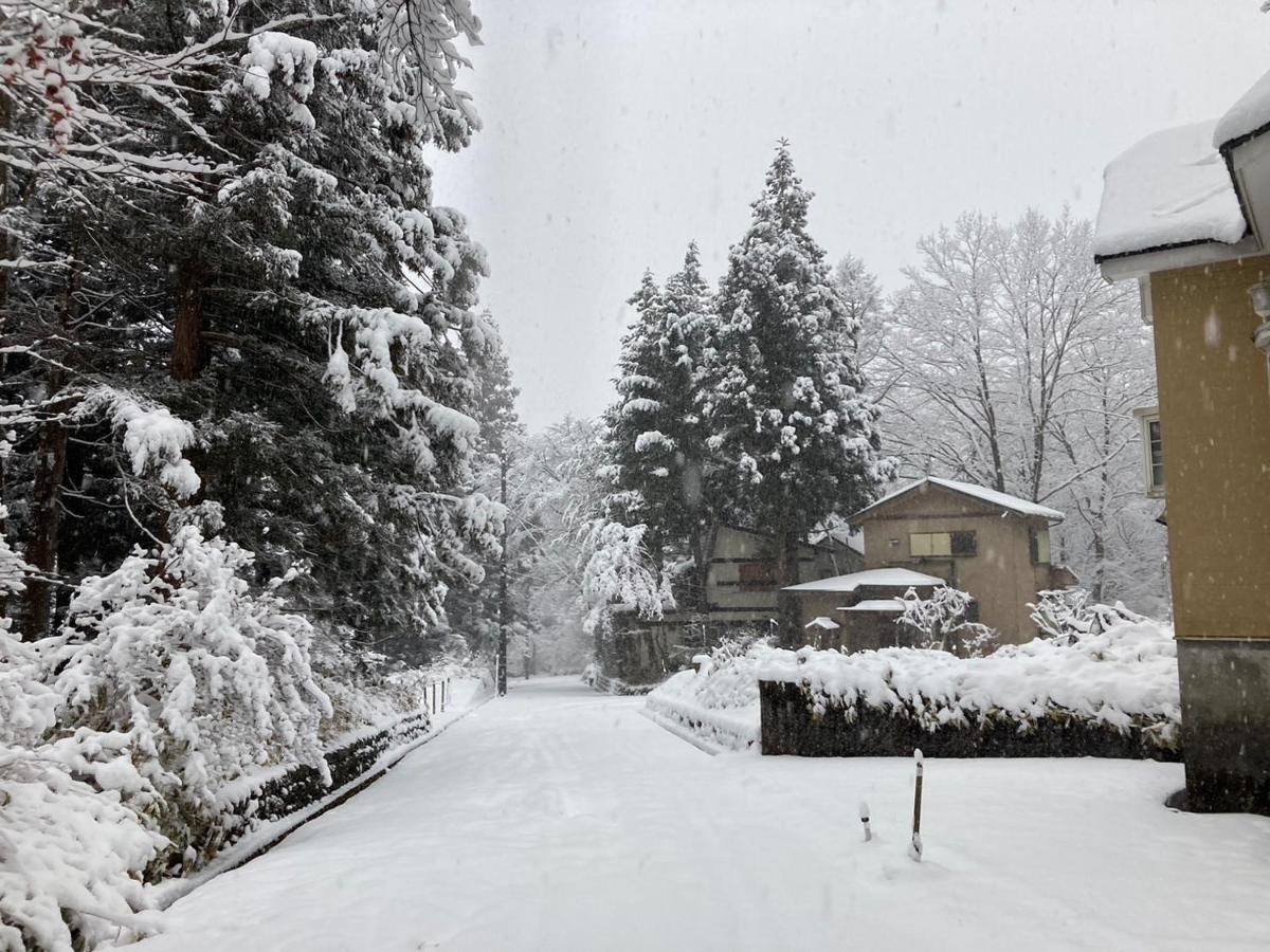 一棟貸切 森のお風呂とアウトドアサウナ 日光雪月花 Villa Luaran gambar